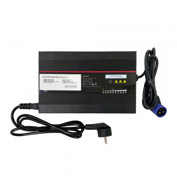 플러그인 충전기